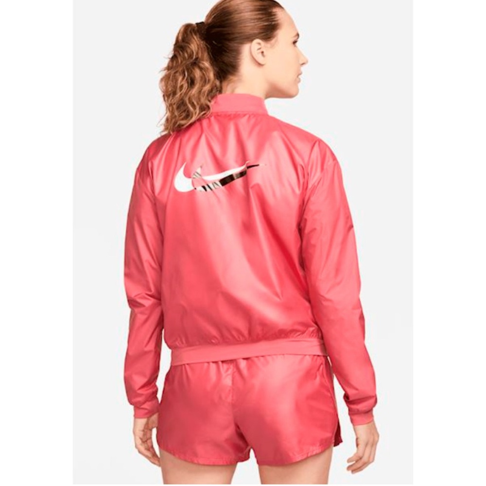 NIKE SWOOSH RUNNING JACKET SIZE SMALL